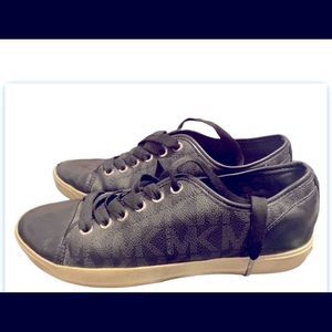 Michael Kors shoes Monogram size 7